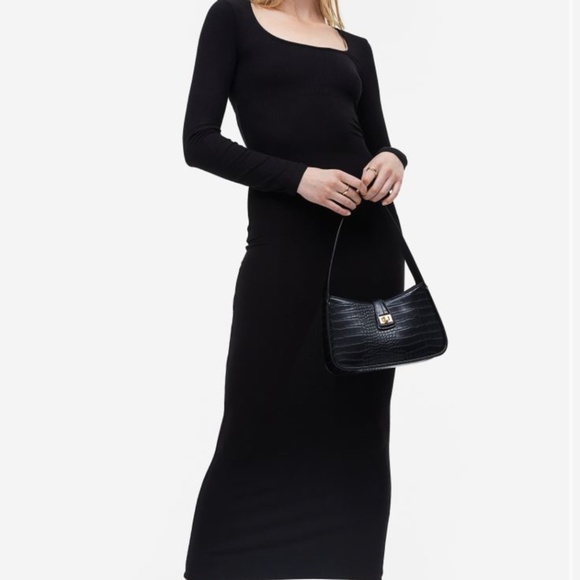 H&M Dresses & Skirts - Pre-loved ribbed bodycon dress!